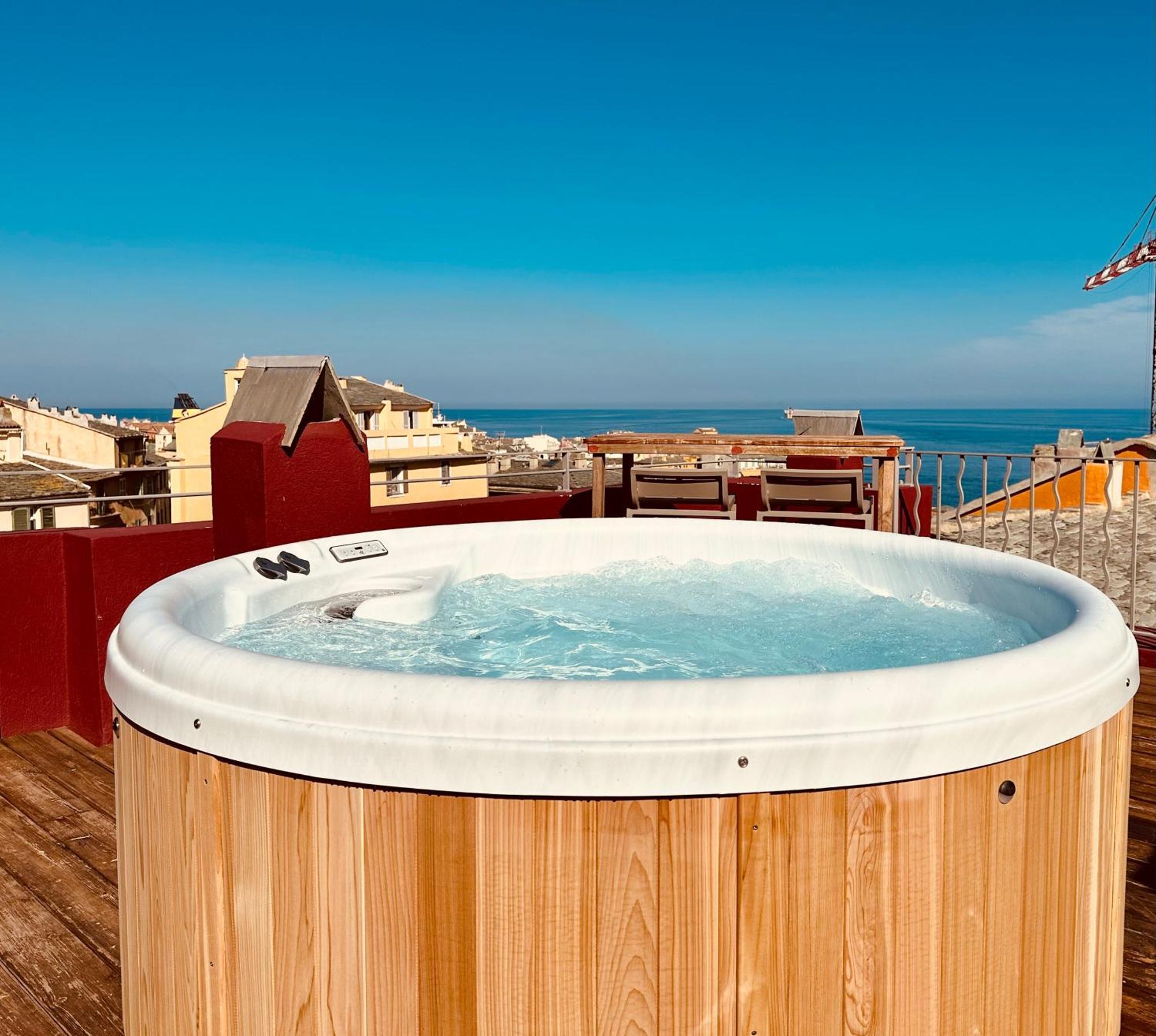 Pepites Bastiaises Vatta Appartement Roof Top Jacuzzi Vue Vieux Port Бастия Экстерьер фото